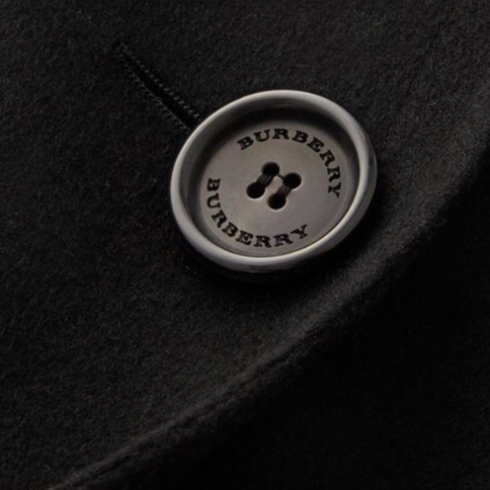 Burberry runway deconstructed wool coat sold out - Picture 5 of 8